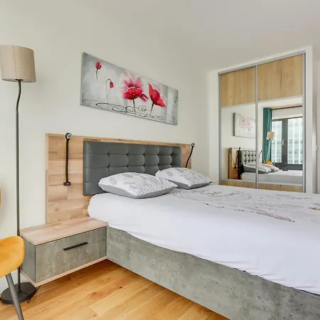 Paris Luxury Apartment With Eiffel Tower View, 1 Min Metro, Parking Exterior photo