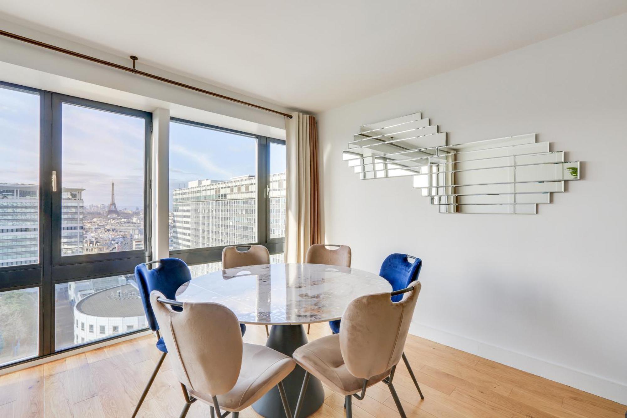 Appartement Luxury With Eiffel Tower View, 1 Min Metro, Parking *