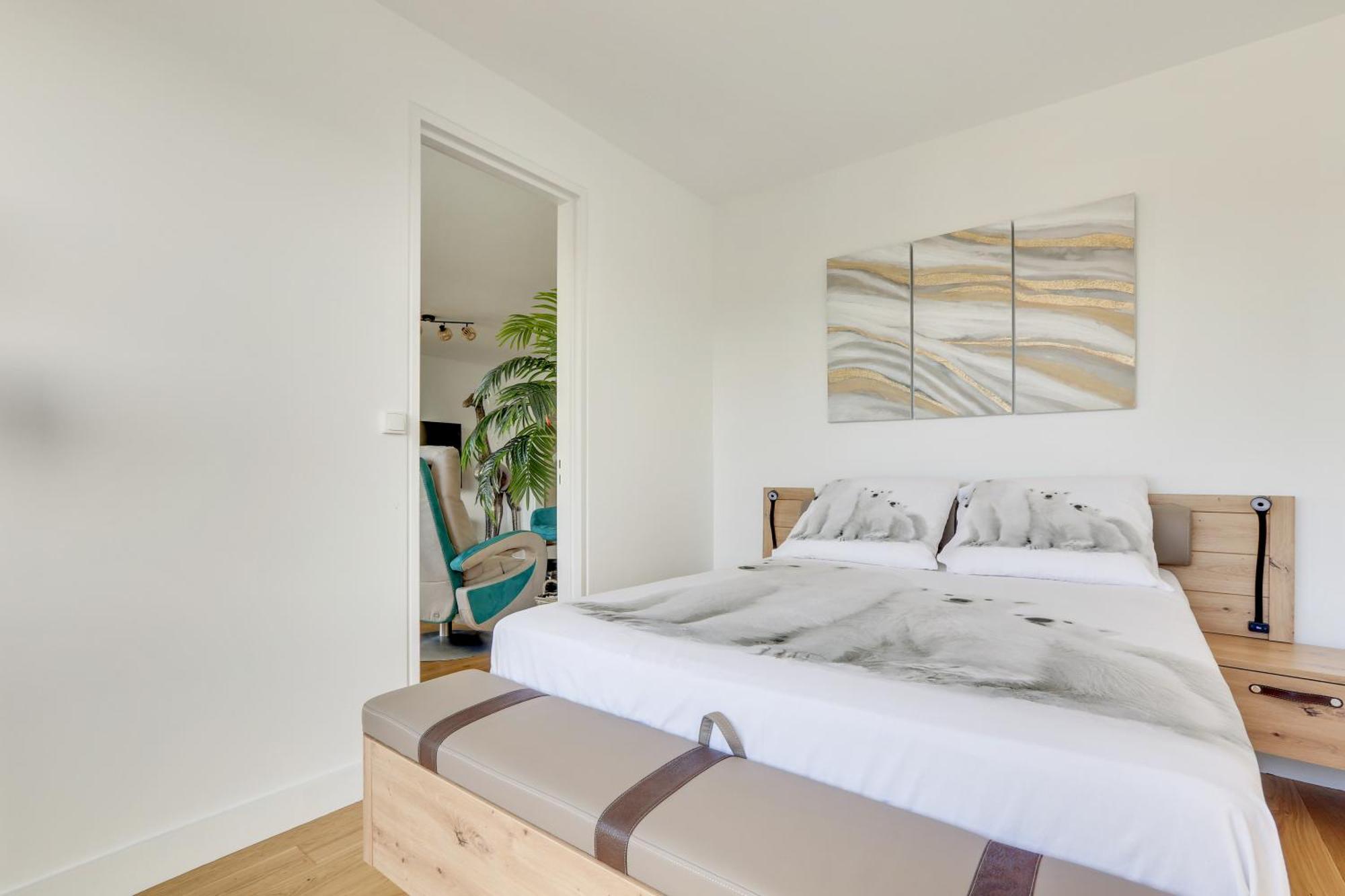 Appartement Luxury With Eiffel Tower View, 1 Min Metro, Parking Parijs