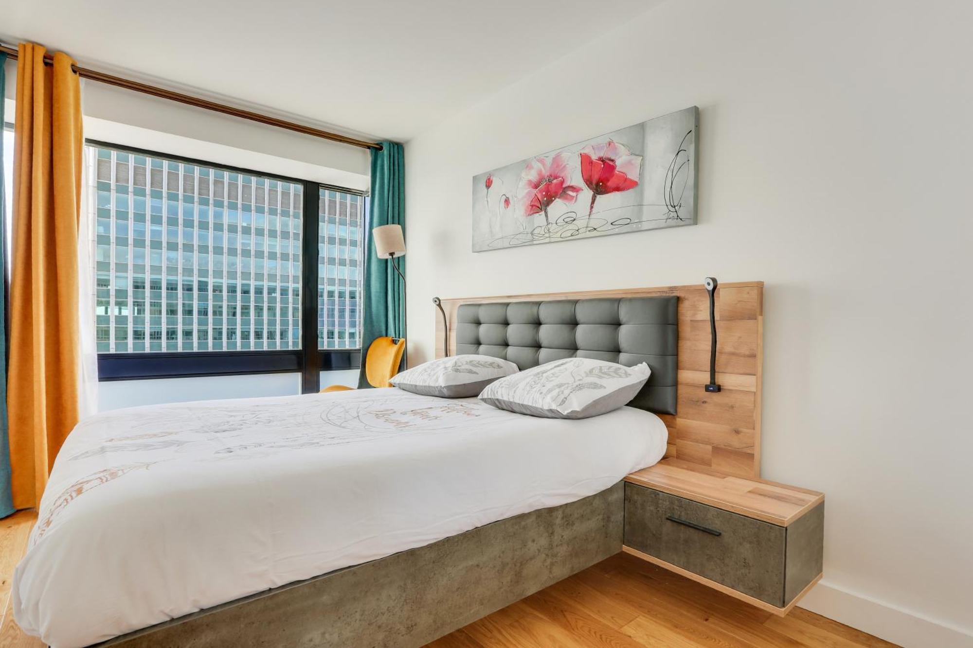 Appartement Luxury With Eiffel Tower View, 1 Min Metro, Parking