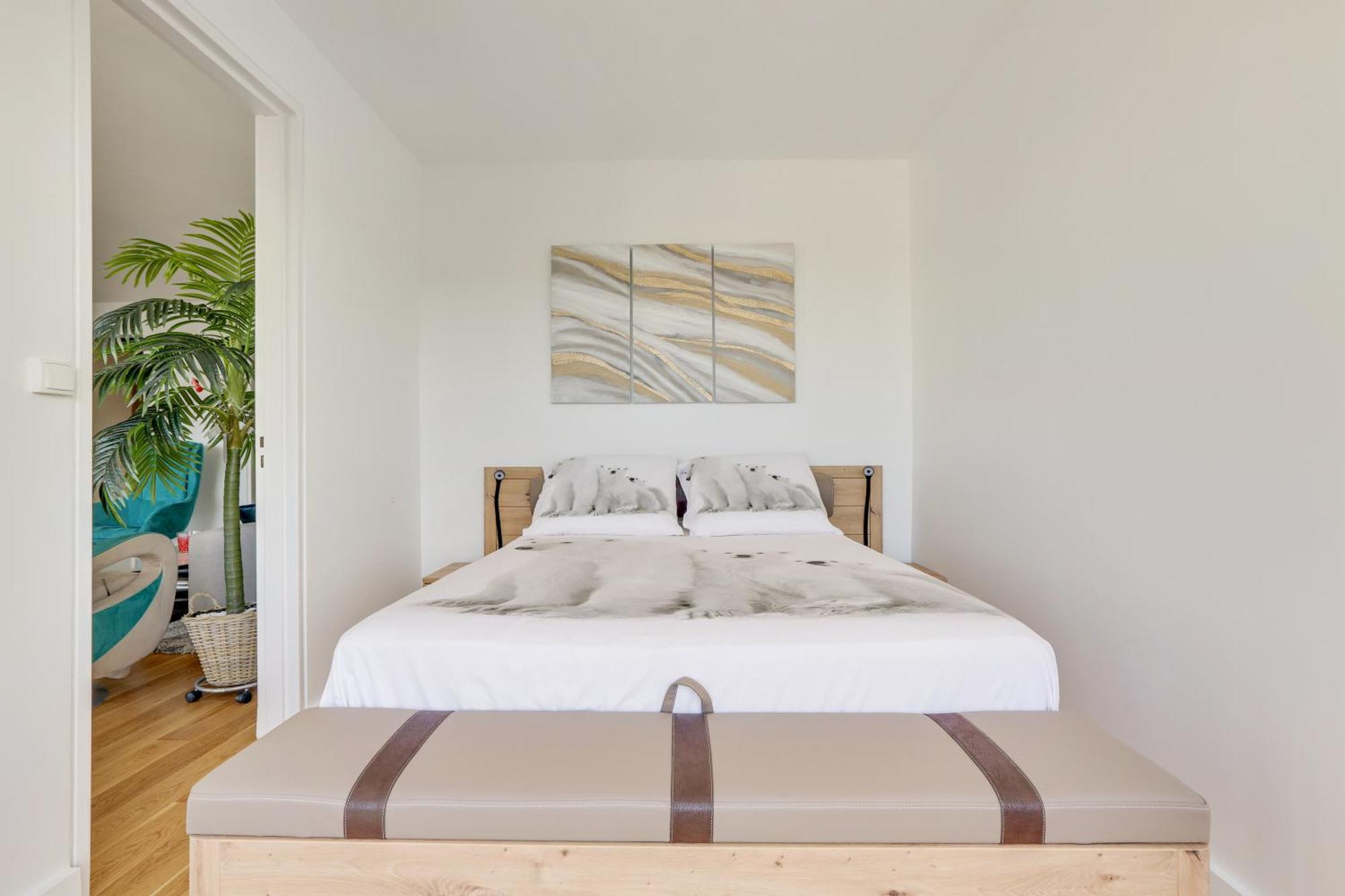 Appartement Luxury With Eiffel Tower View, 1 Min Metro, Parking