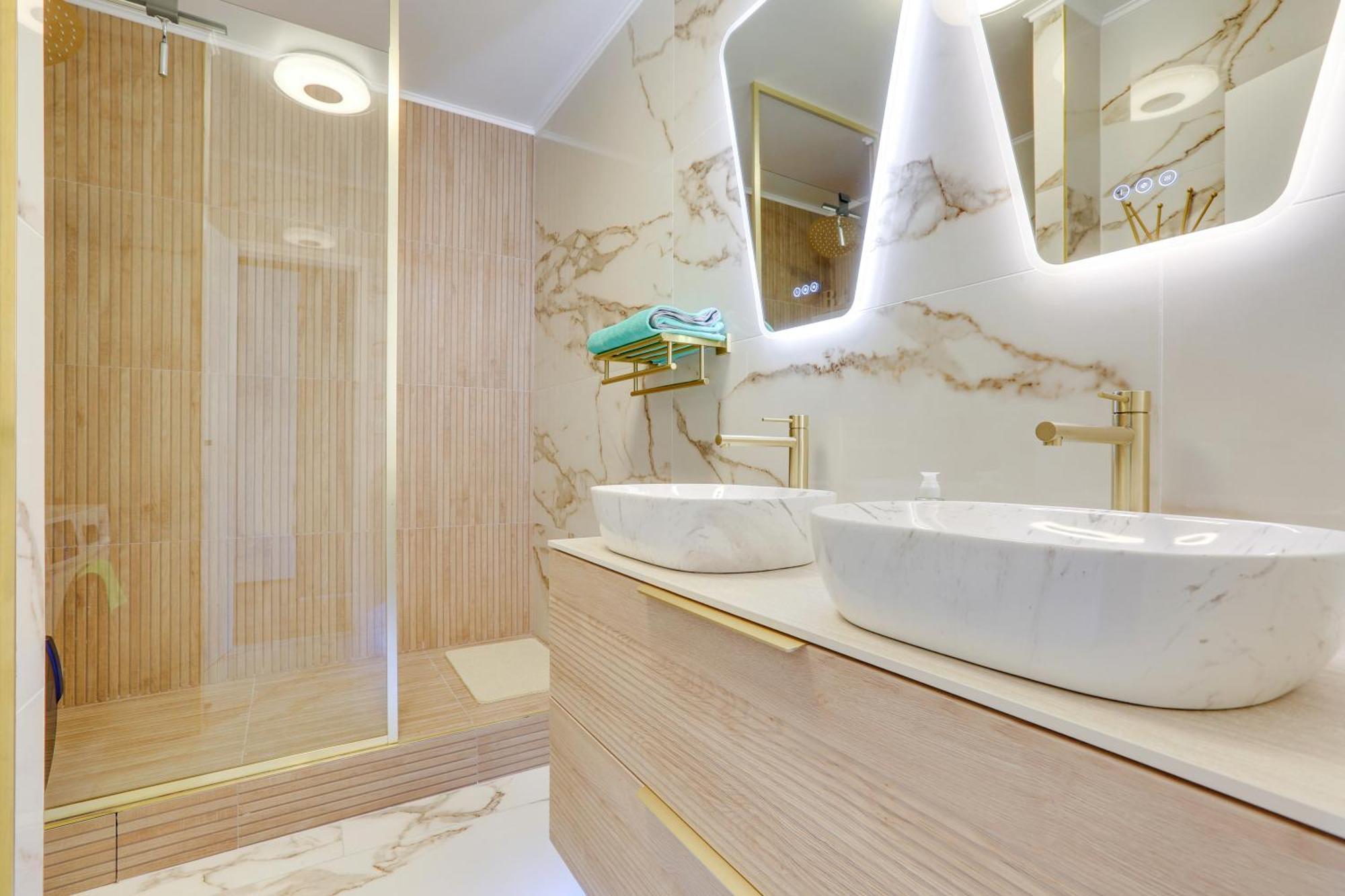 Appartement Luxury With Eiffel Tower View, 1 Min Metro, Parking