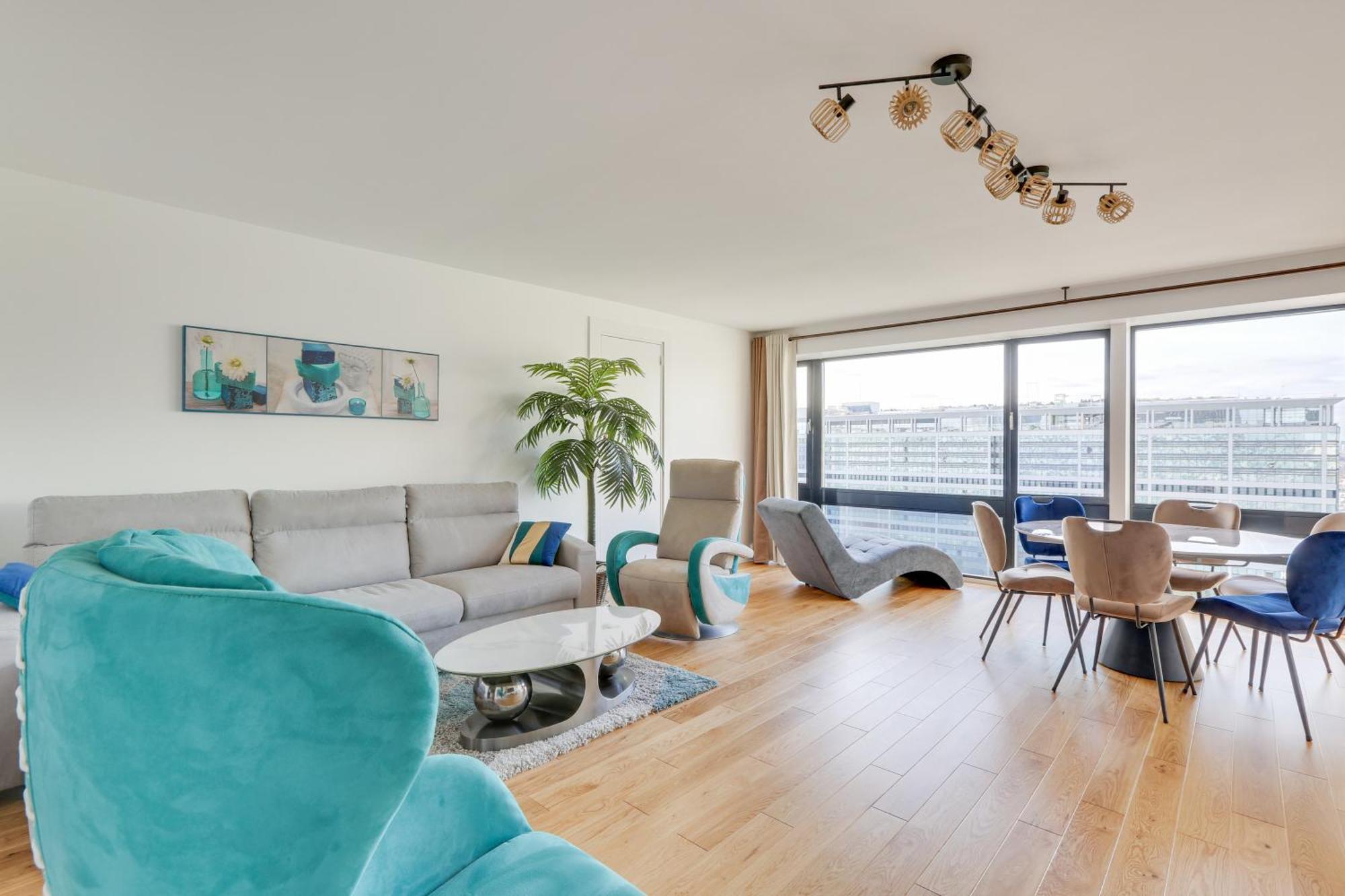 Appartement Luxury With Eiffel Tower View, 1 Min Metro, Parking